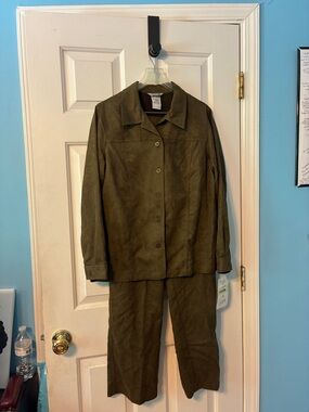 Stonebridge Olive Green Jacket and Pants Set